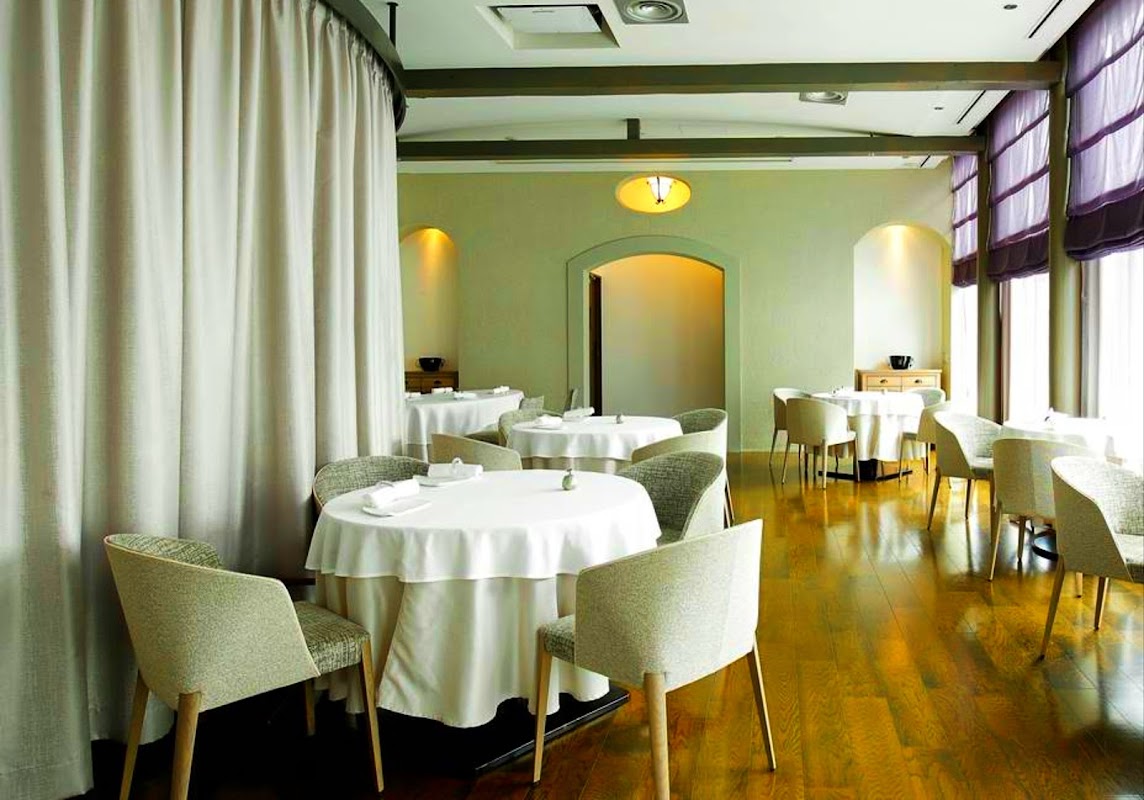ESqUISSE | MICHELIN two-star in Tokyo | AI Fine Dining