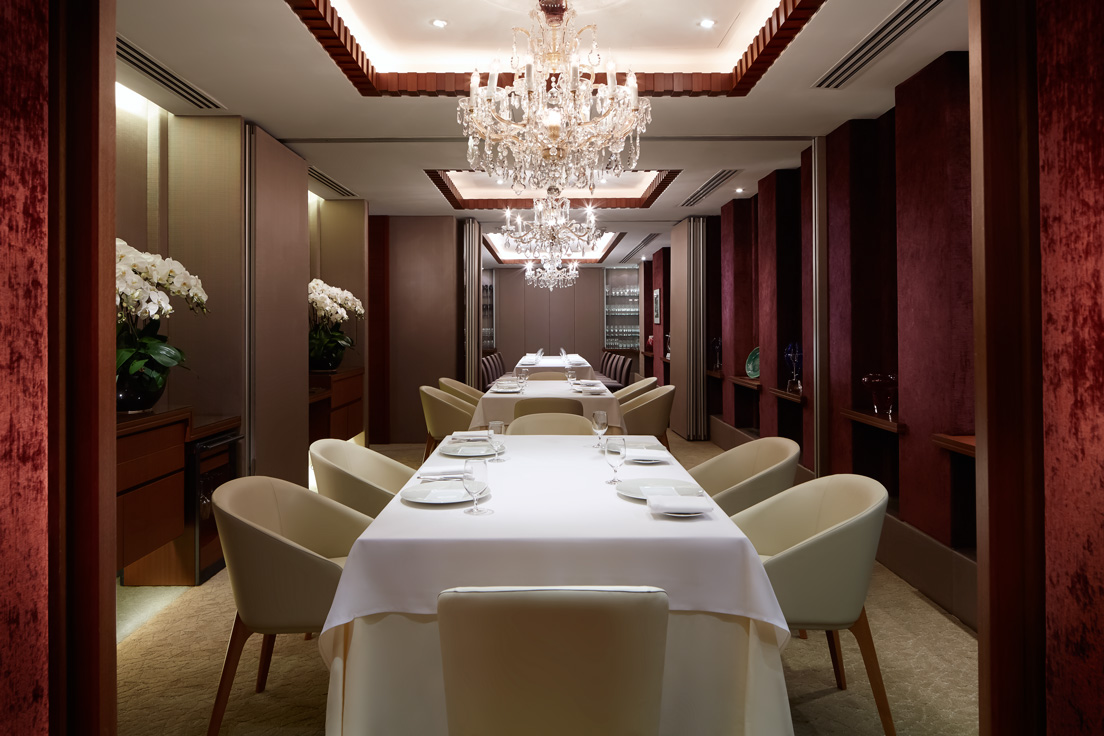 Les Amis | MICHELIN three-star in Singapore | AI Fine Dining