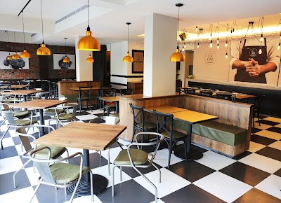 LA ONE Kitchen 歐陸廚房 – 博愛店