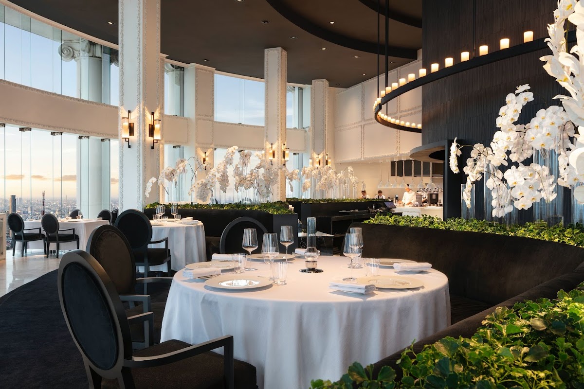 Mezzaluna | MICHELIN two-star in Bangkok | AI Fine Dining
