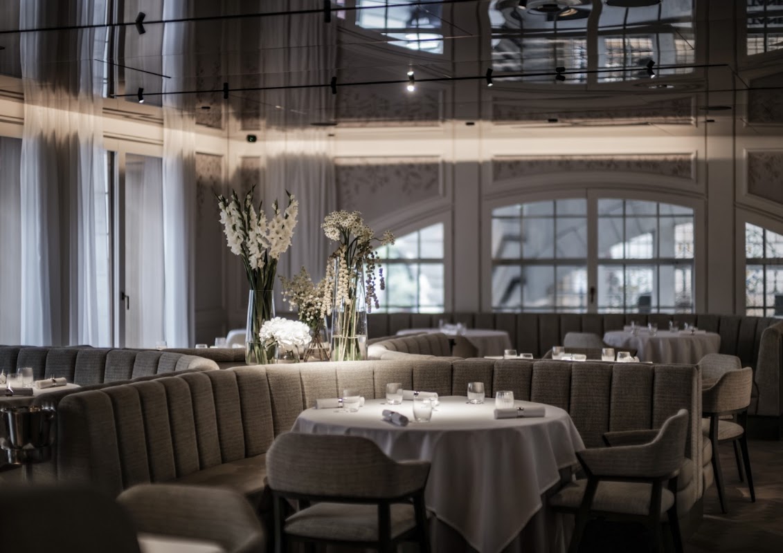 Alex Dilling at Hotel Café Royal | MICHELIN two-star in London | AI Fine Dining