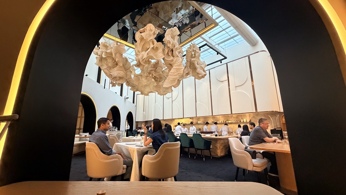 Born | MICHELIN one-star in Singapore | AI Fine Dining