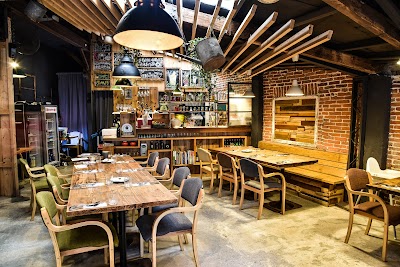 August Food Studio