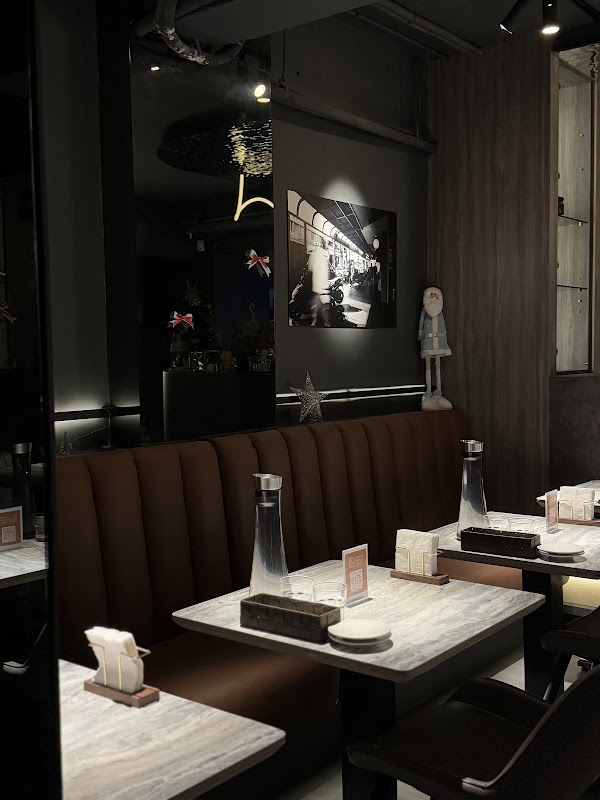Tonight Bistro．餐酒館 | 創意料理 | 特色調酒 | 台北大安人氣BAR | 東區必去酒吧 | 宵夜 |