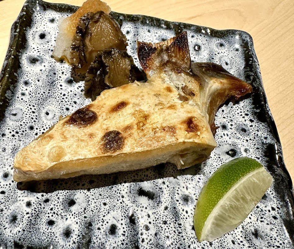 初の鮨-信義人氣壽司|人氣日式|平價生魚片|熱門日料|必吃日料|精緻日料|日式壽司屋|人氣丼飯